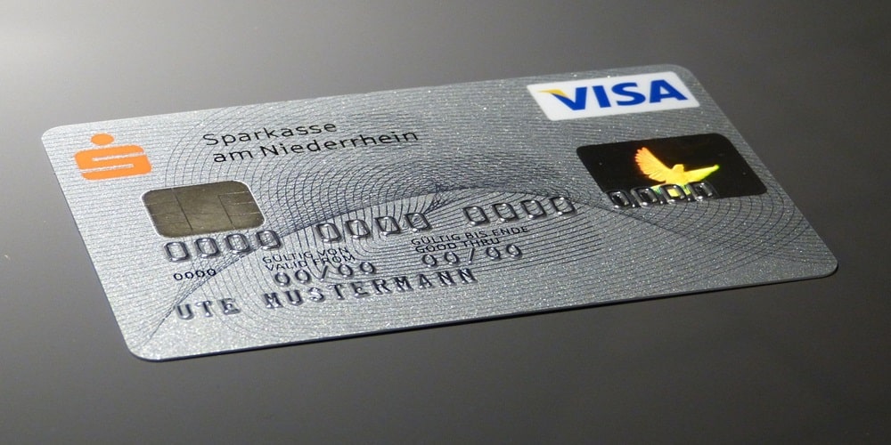 Visa cumpara Featurespace pentru a integra tehnologia AI de protectie a platilor în timp real
