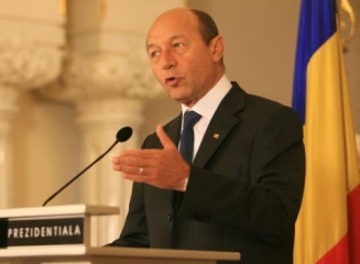 Basescu doreste euro din 2015 si includerea bancilor locale în Uniunea bancara