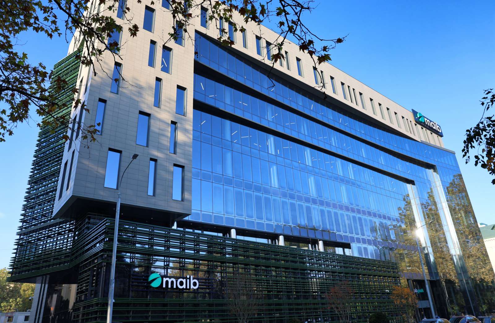 Maib raporteaza un profit net de 399 milioane lei în trimestrul III 2024, în crestere cu 21,4%