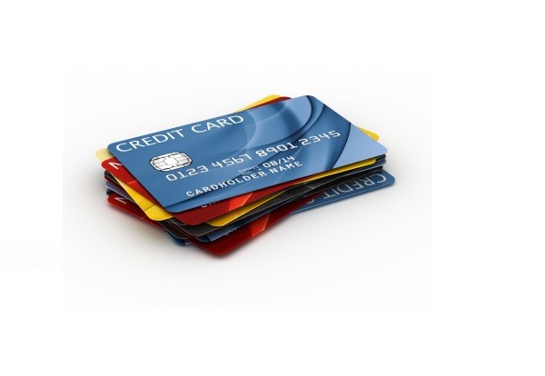 Cardurile de credit: 3 motive pro si 3 contra
