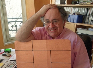 Roland Moreno, francezul care a inventat cardurile cu microcipuri, a decedat recent la Paris