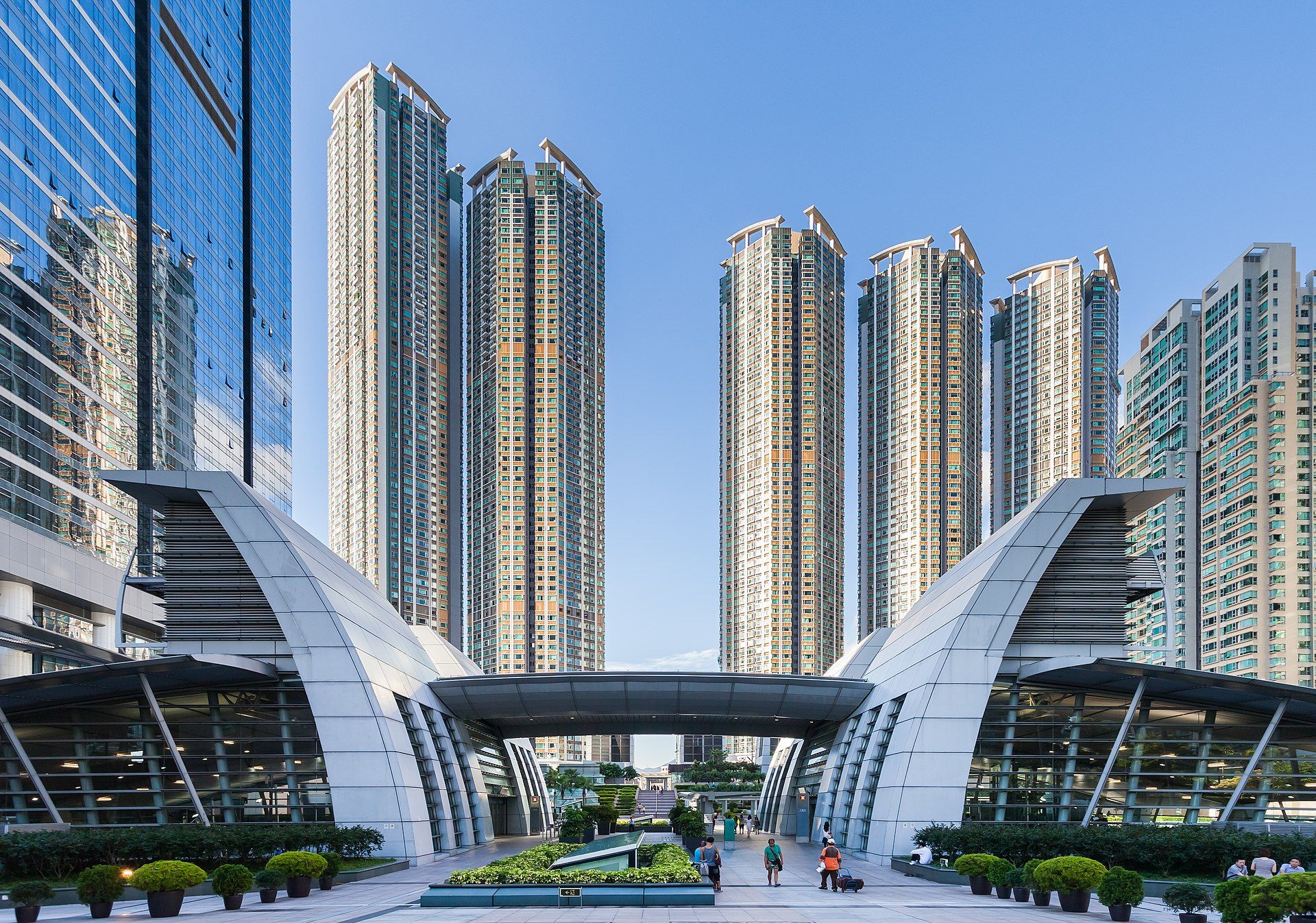 Elvetia pierde primul loc: Hong Kong devine cel mai mare centru offshore din lume