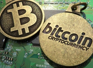 Moneda virtuala Bitcoin – între comoditate si risc