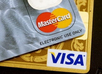 Sistemul de plati cu cardul: 995.112 carduri, 8.813 POS terminale, 904 ATM, operatiuni în valoare de 15,5 mlrd lei