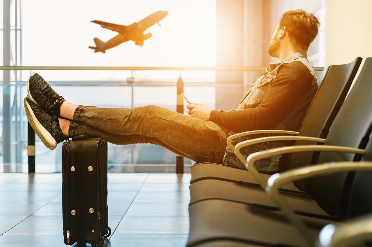 Lounge, asigurare, concierge: Totul cu World Elite de la Moldindconbank