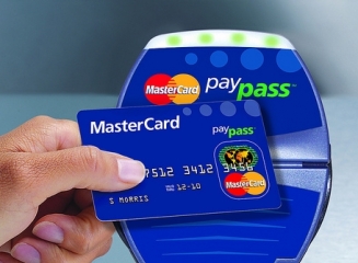 MasterCard promite ca va institui acceptarea platilor contactless ca standard pâna în 2020
