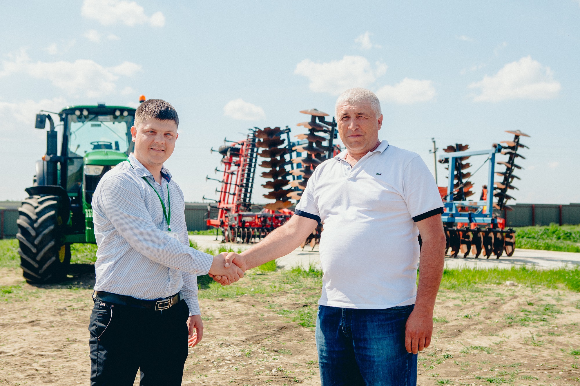 Succesul fermierilor: Încrederea în propriile forte, pamânt, ploaie si sustinerea financiara a partenerului de încredere