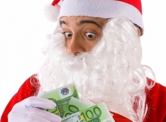(foto) Ce cadouri ne aduc Mos Craciunii bancari în 2014-2015? Vedeti ofertele bancilor de sarbatori.