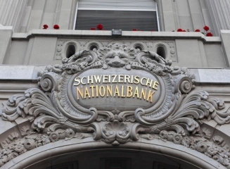 Banca Nationala a Elvetiei introduce dobânda negativa pentru depozitele bancilor comerciale