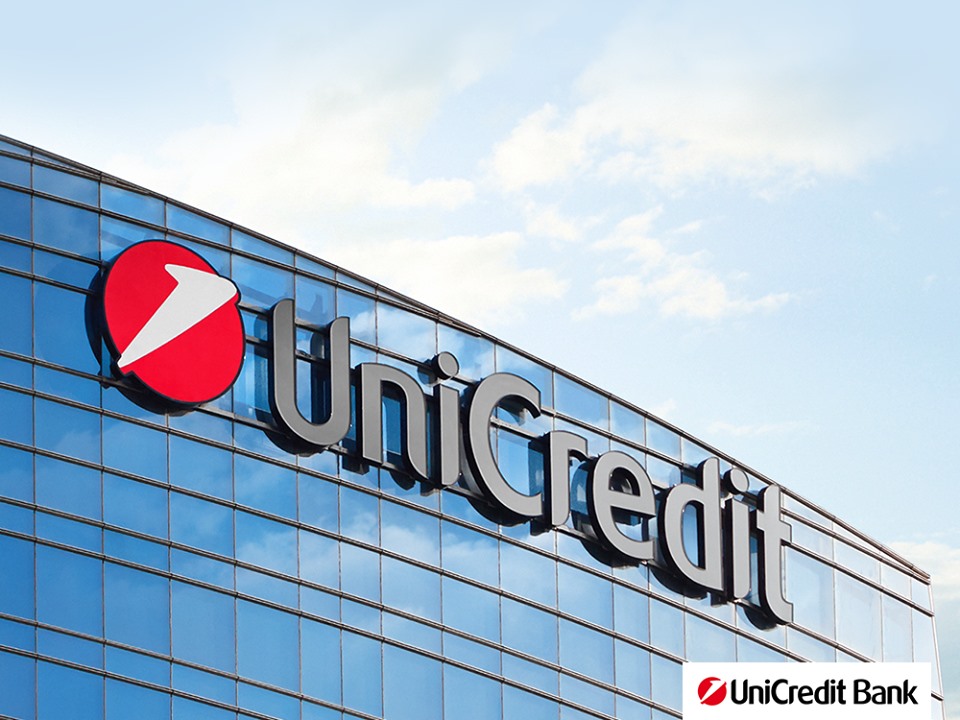 Operatiunea UniCredit de atragere a 13 miliarde de euro a reusit, actionarii au subscris în proportie de 99,8%