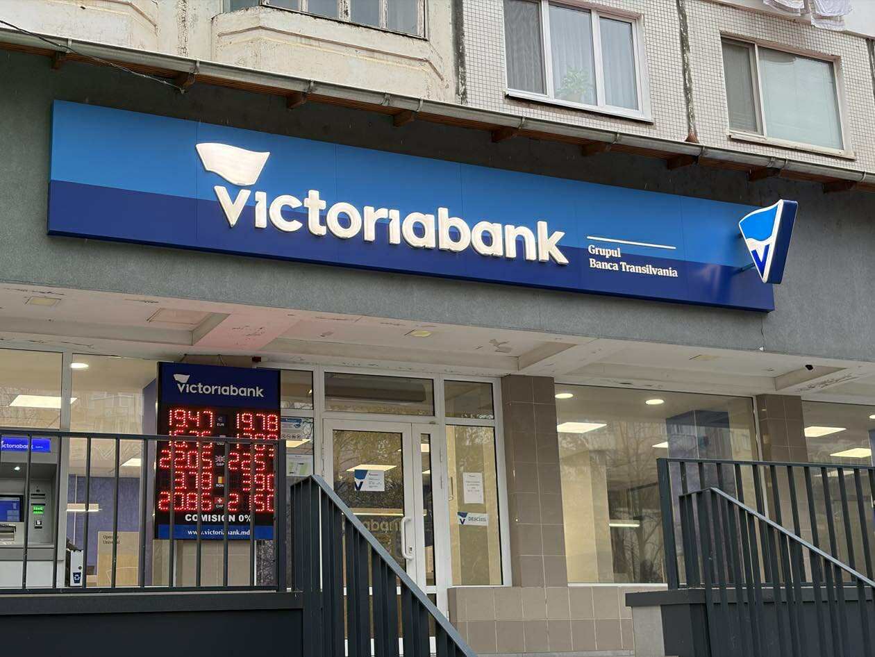 Victoriabank renoveaza agentia din Nisporeni. Activitatea nu va fi suspendata